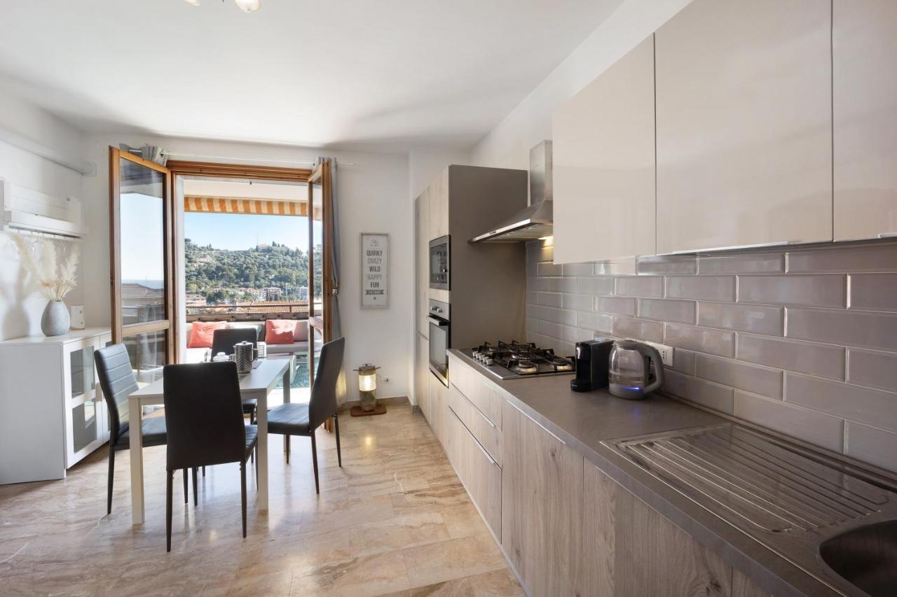 Seaview Apartment Imperia Luaran gambar